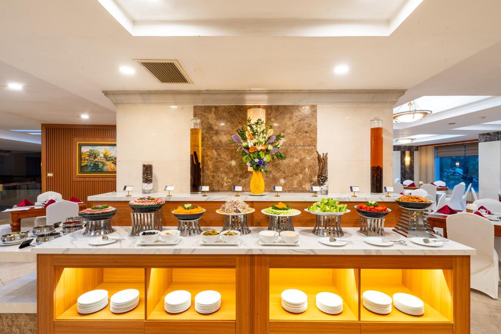 Muong Thanh Grand Hanoi Hotel Esterno foto