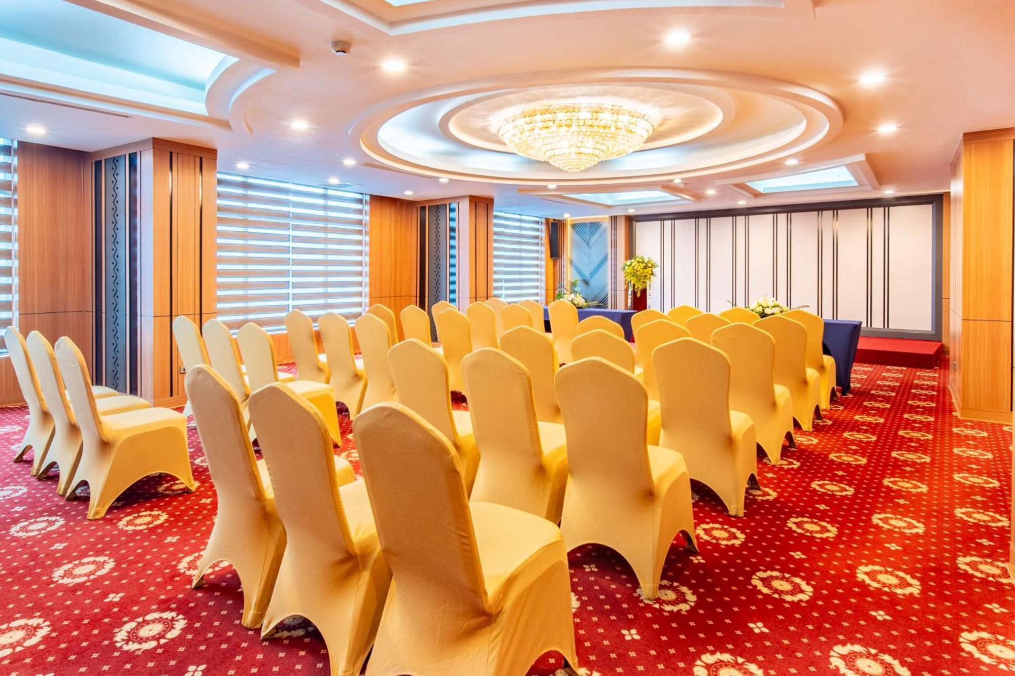 Muong Thanh Grand Hanoi Hotel Esterno foto