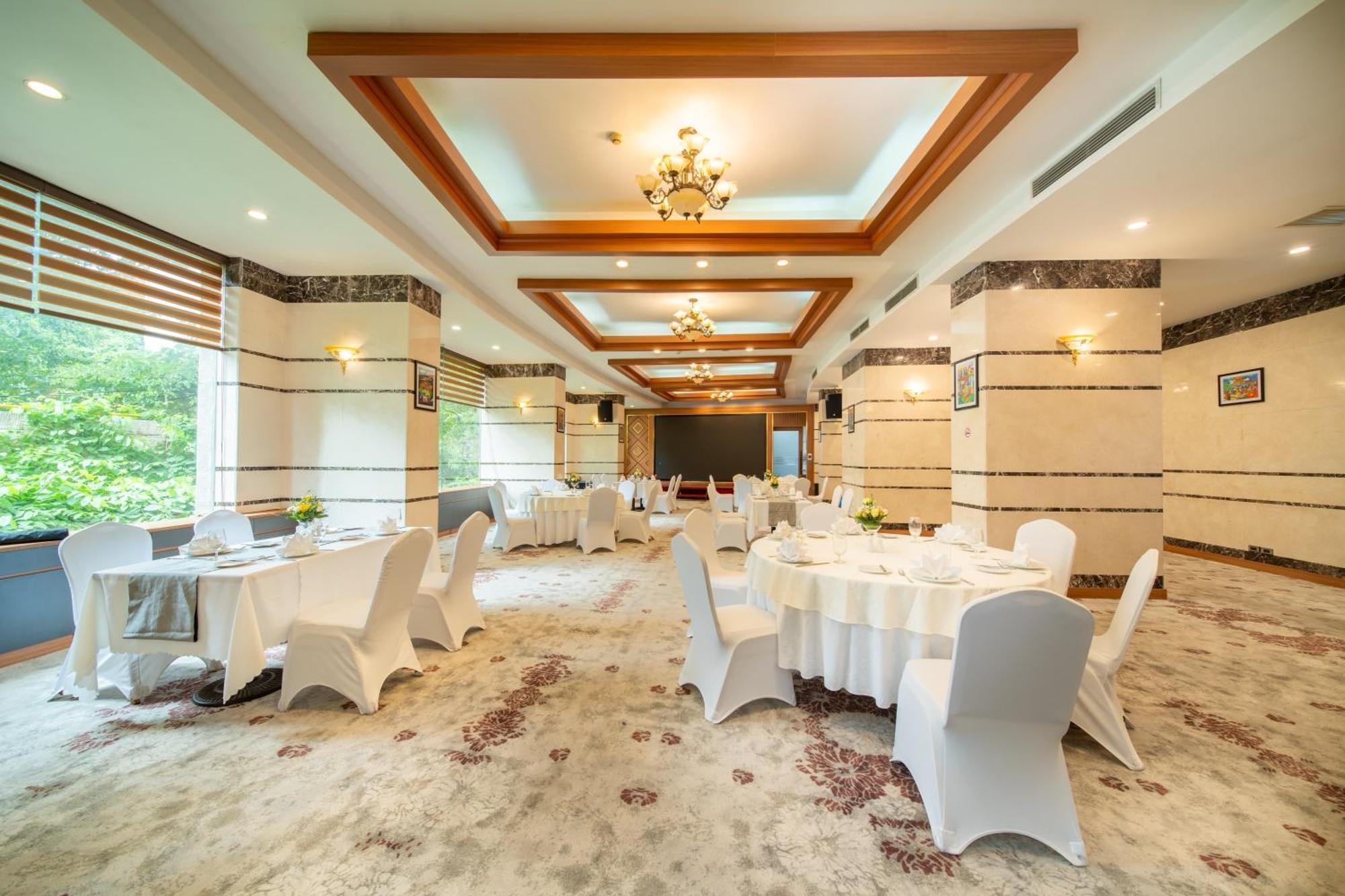 Muong Thanh Grand Hanoi Hotel Esterno foto