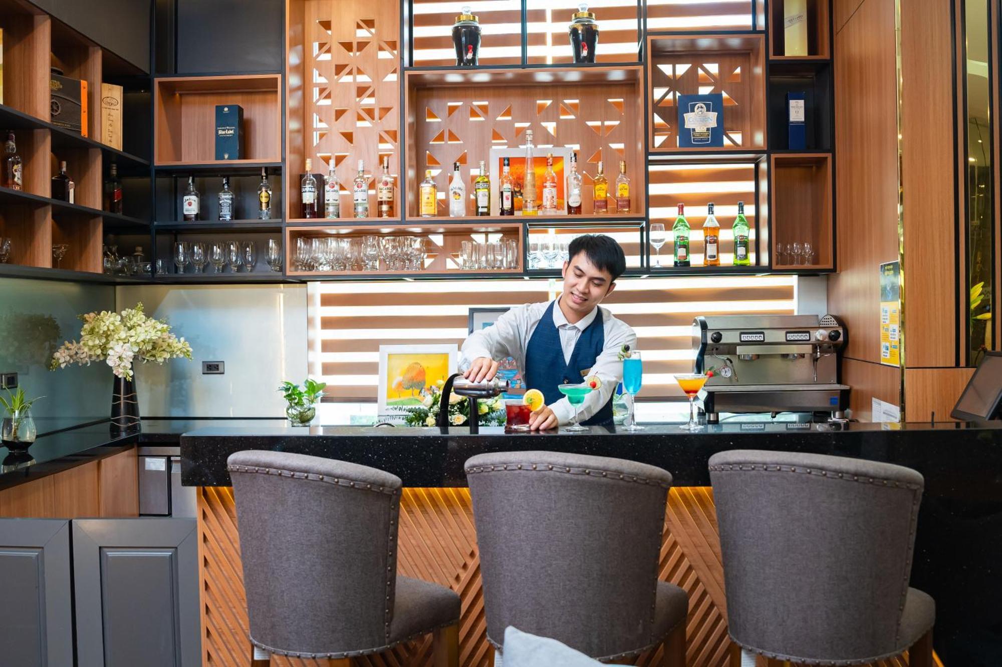 Muong Thanh Grand Hanoi Hotel Esterno foto